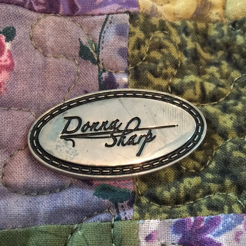 Cute little purse. - Picture 2 of 8